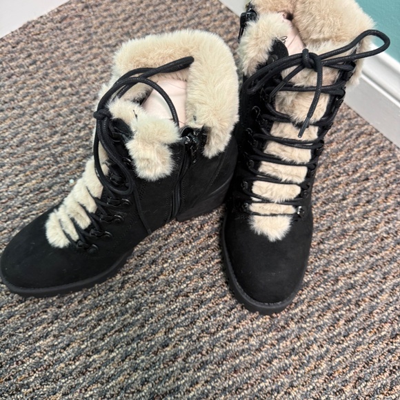 Madden Girl hidde faux-fur hiker boots in black fabric size 9.5 - Picture 5 of 6